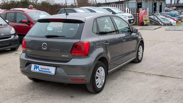 Volkswagen Polo view 6