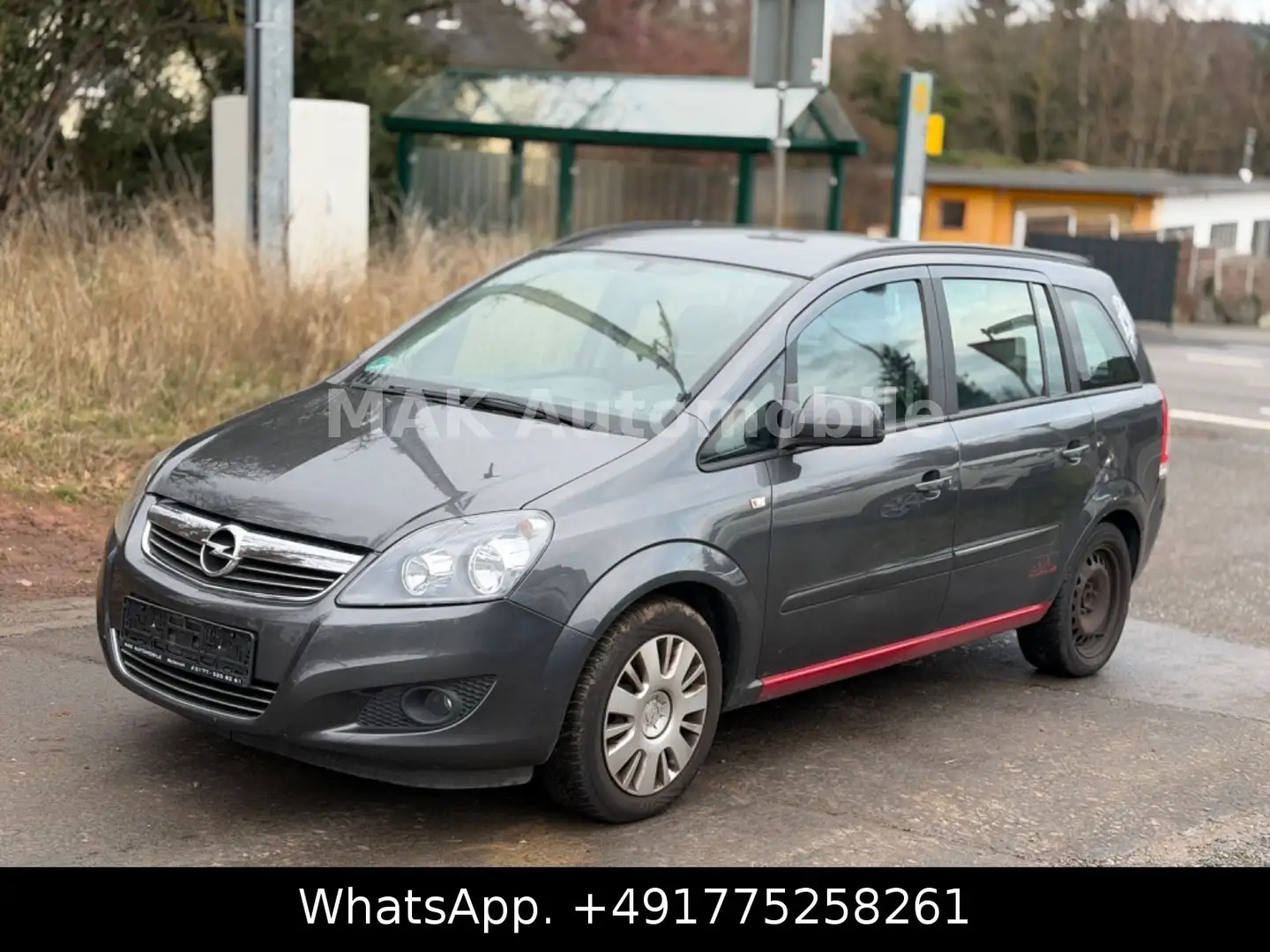 Opel Zafira B Family 7 Sitzer TÜV 02.2027 Grau - 1