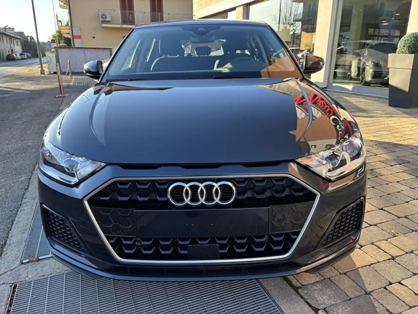 Audi A1 SPB 25 TFSI NAVI-APP CONNECT Gris - 2