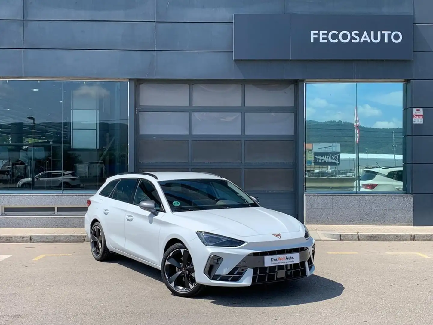 CUPRA Leon 1.5 TSI 110Kw Weiß - 1