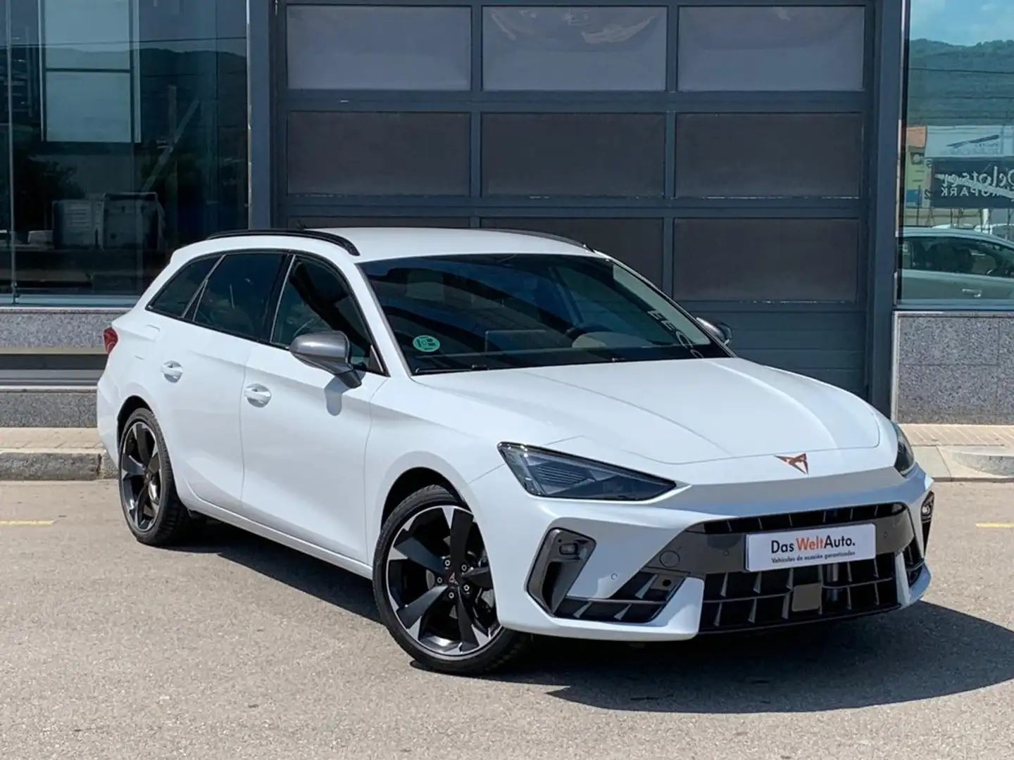 CUPRA Leon 1.5 TSI 110Kw Weiß - 2