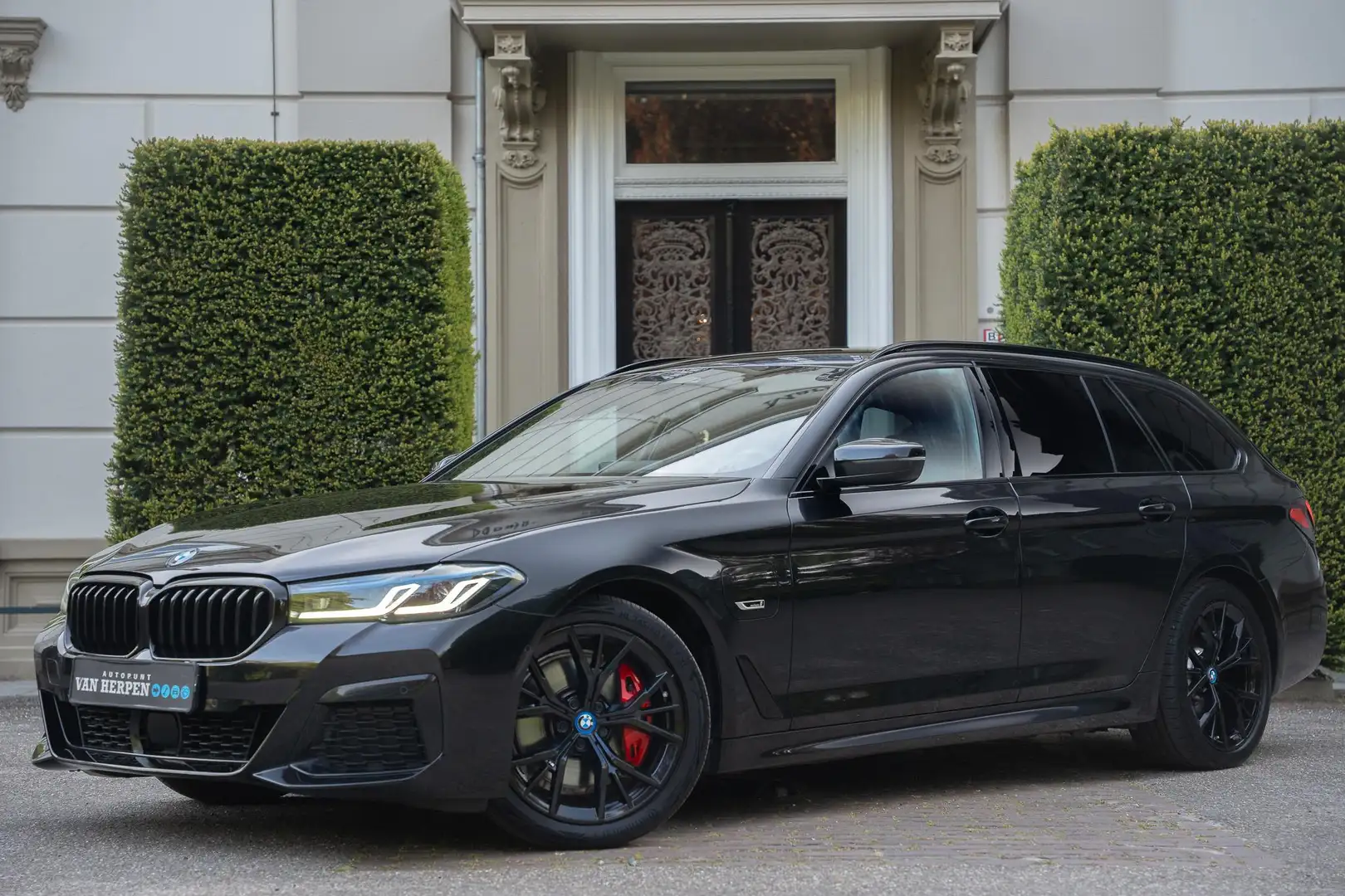BMW 530 5-serie Touring 530e M-Sport H&K | ACC | M KUIPEN Noir - 1