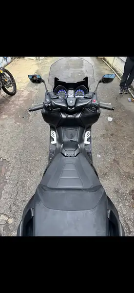 Yamaha TMAX 560 - foto 4