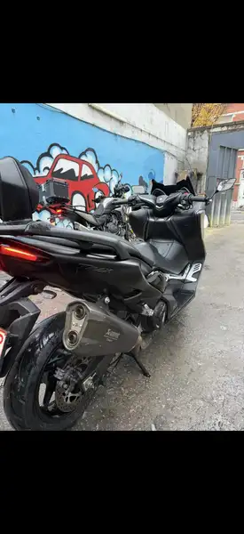 Yamaha TMAX 560 - foto 2