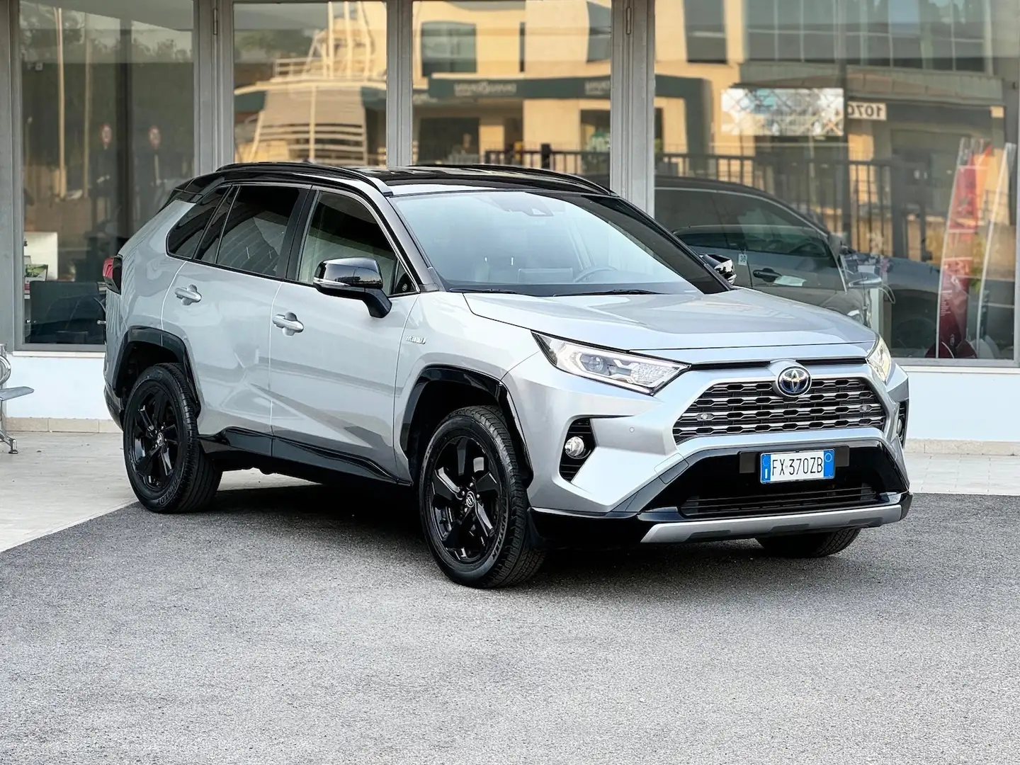 Toyota RAV 4 2.5 Hybrid 178CV AWD E6 - 2019 Argento - 1