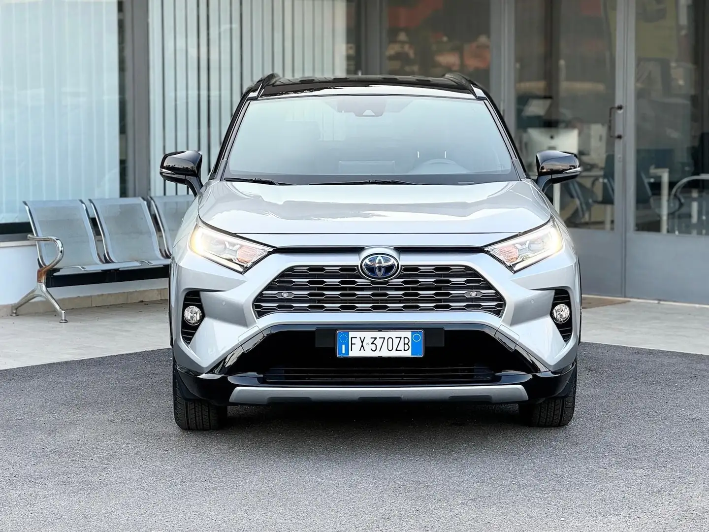 Toyota RAV 4 2.5 Hybrid 178CV AWD E6 - 2019 Argento - 2