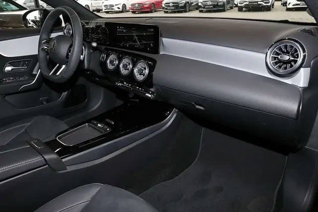 Mercedes-Benz A-Class view 7