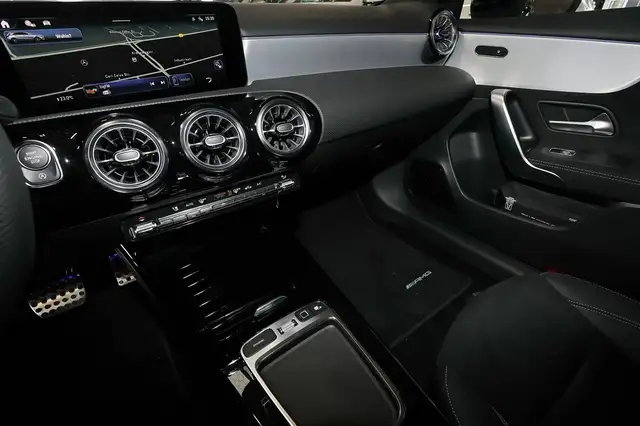 Mercedes-Benz A-Class view 9