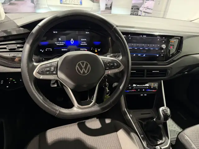Volkswagen Polo view 10