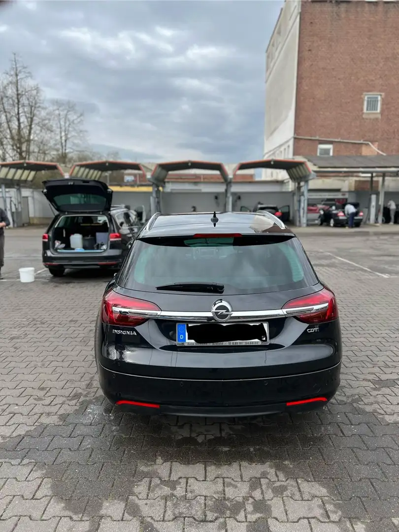 Opel Insignia 2.0 CDTI Sports Tourer Aut. Edition - 1