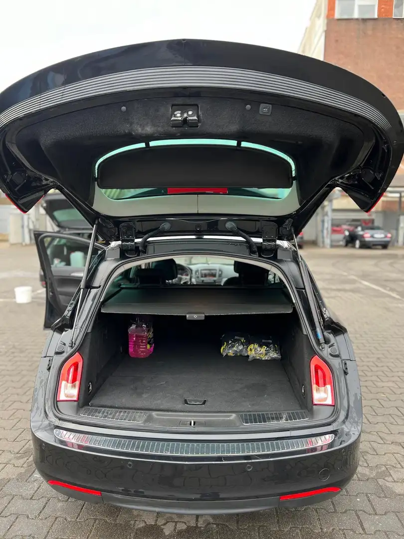 Opel Insignia 2.0 CDTI Sports Tourer Aut. Edition - 2
