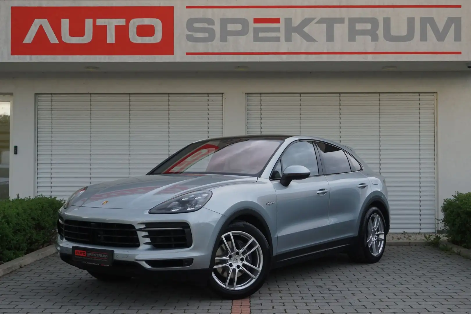Porsche Cayenne Coupe E-Hybrid Aut | € 643 mtl | Nachtsicht | Hea Silber - 1