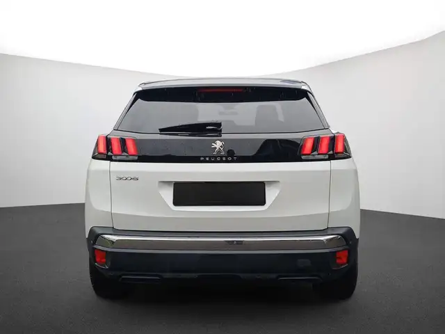 Peugeot 3008 view 4