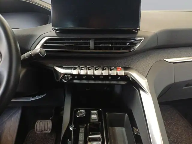 Peugeot 3008 view 13