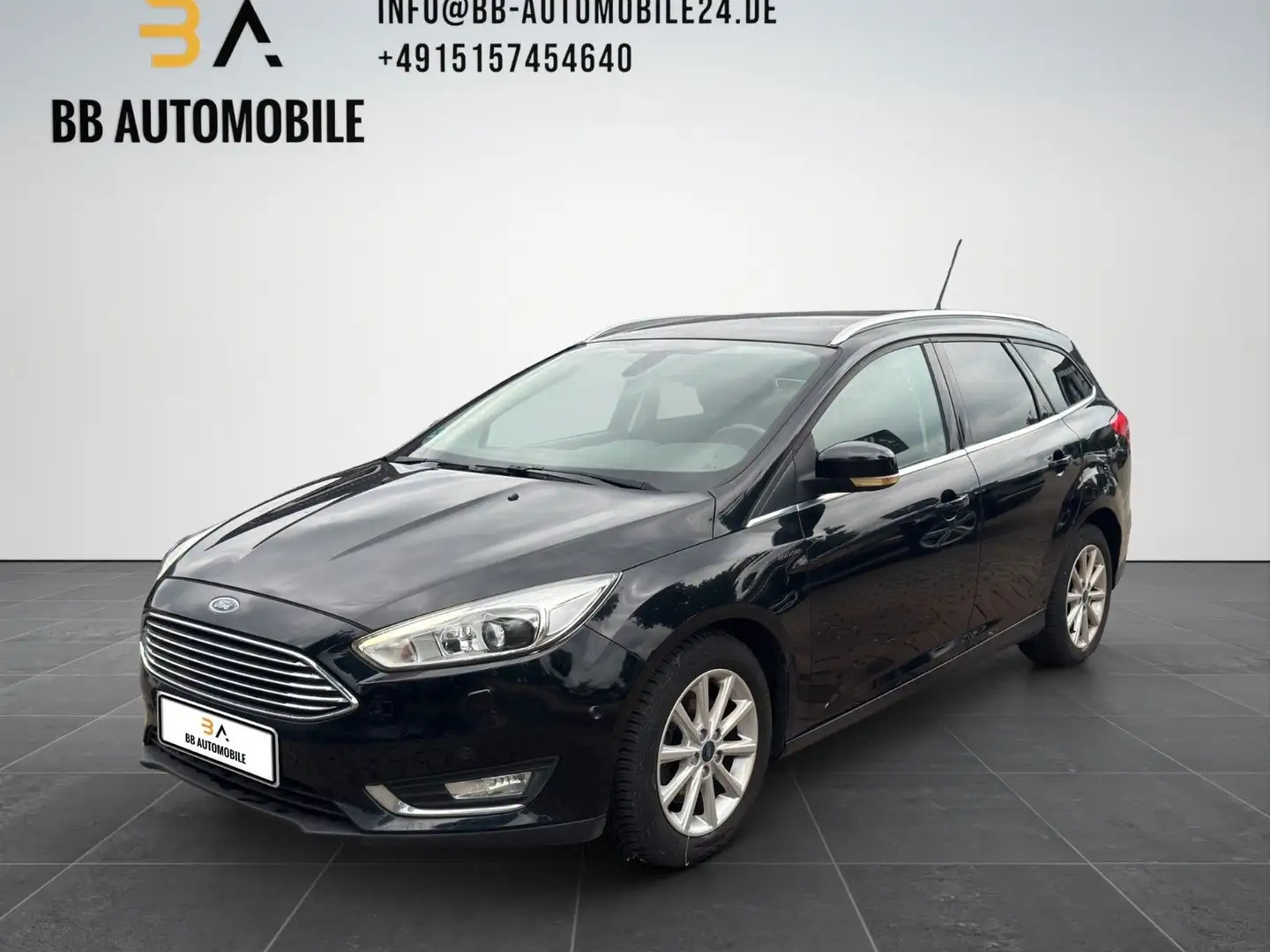 Ford Focus Turnier Titanium NAVI BI-XENON SHZ TEMPO Schwarz - 1