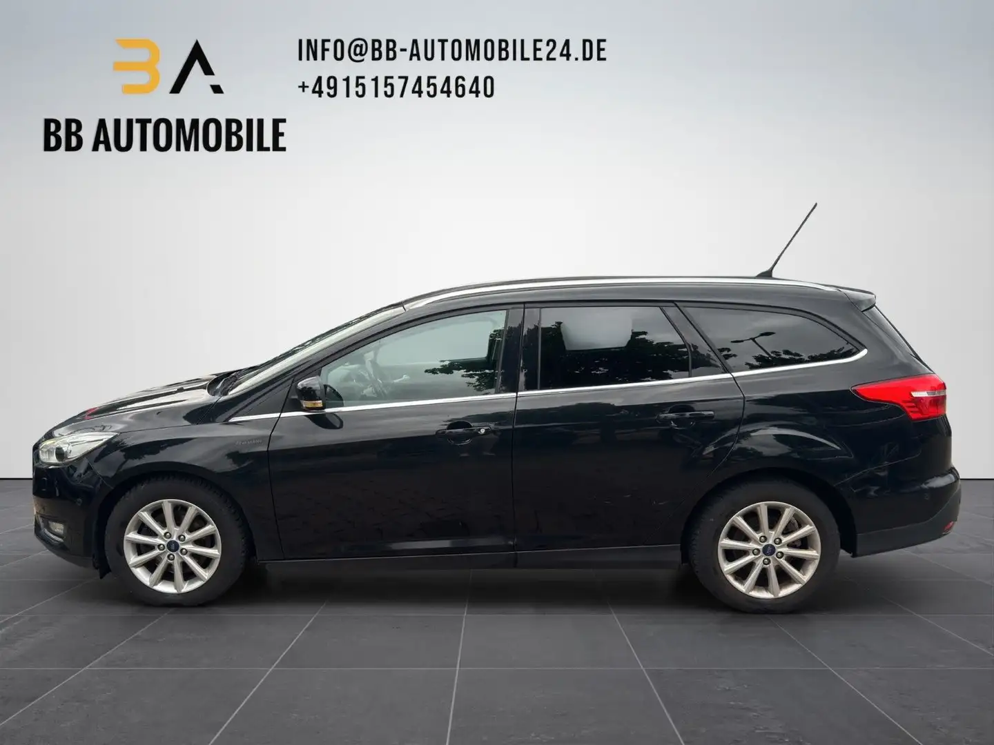 Ford Focus Turnier Titanium NAVI BI-XENON SHZ TEMPO Schwarz - 2