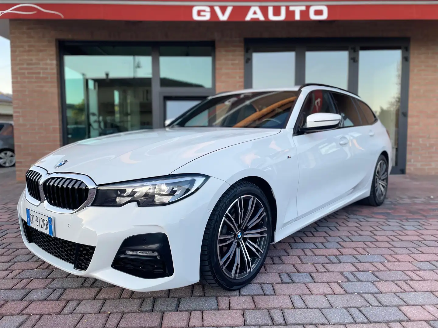 BMW 320 d 48V xDrive Touring Msport Bianco - 1