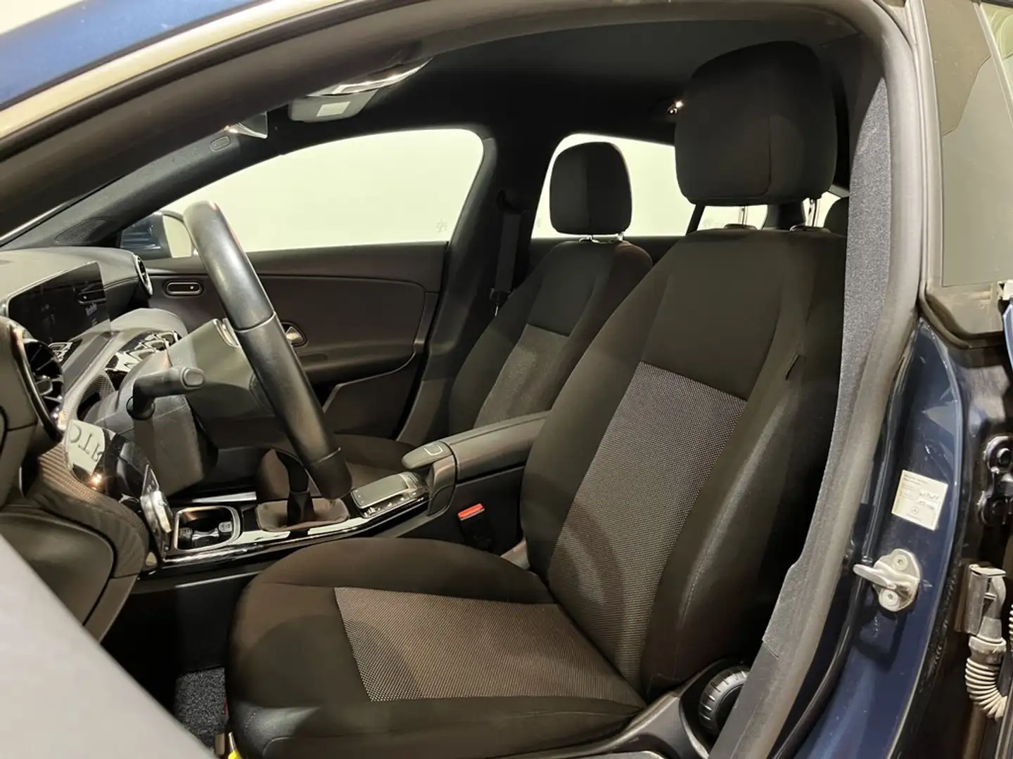 Mercedes-Benz C 220 Pequeño 136cv Manual de 5 Puertas Azul - 2