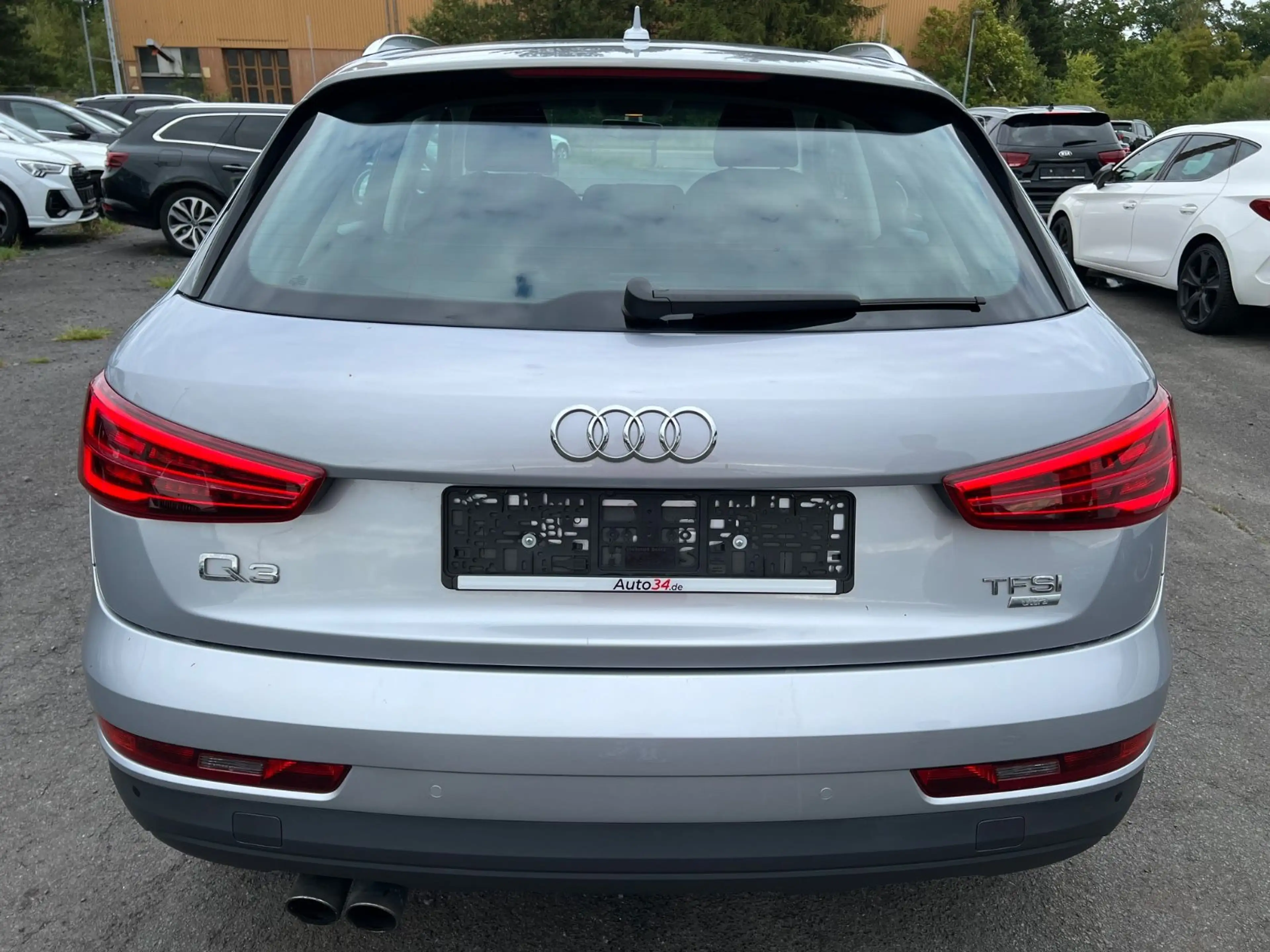 Audi Q3 1.Hand Navigation PDC LED Bluetooth Klima — photo 6