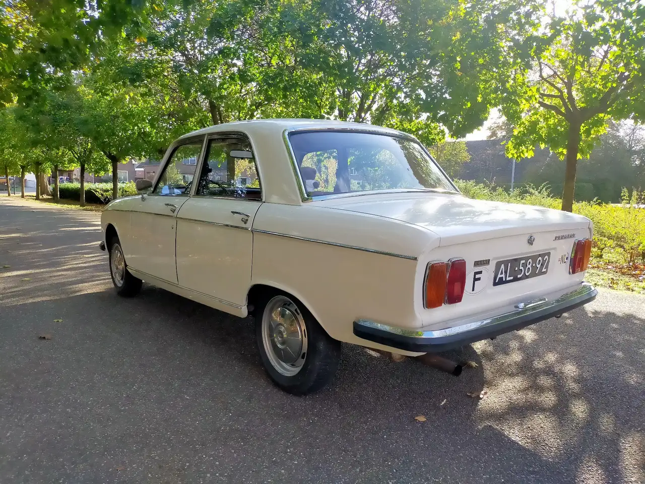 Peugeot 304 1.3 sedan, foto 7