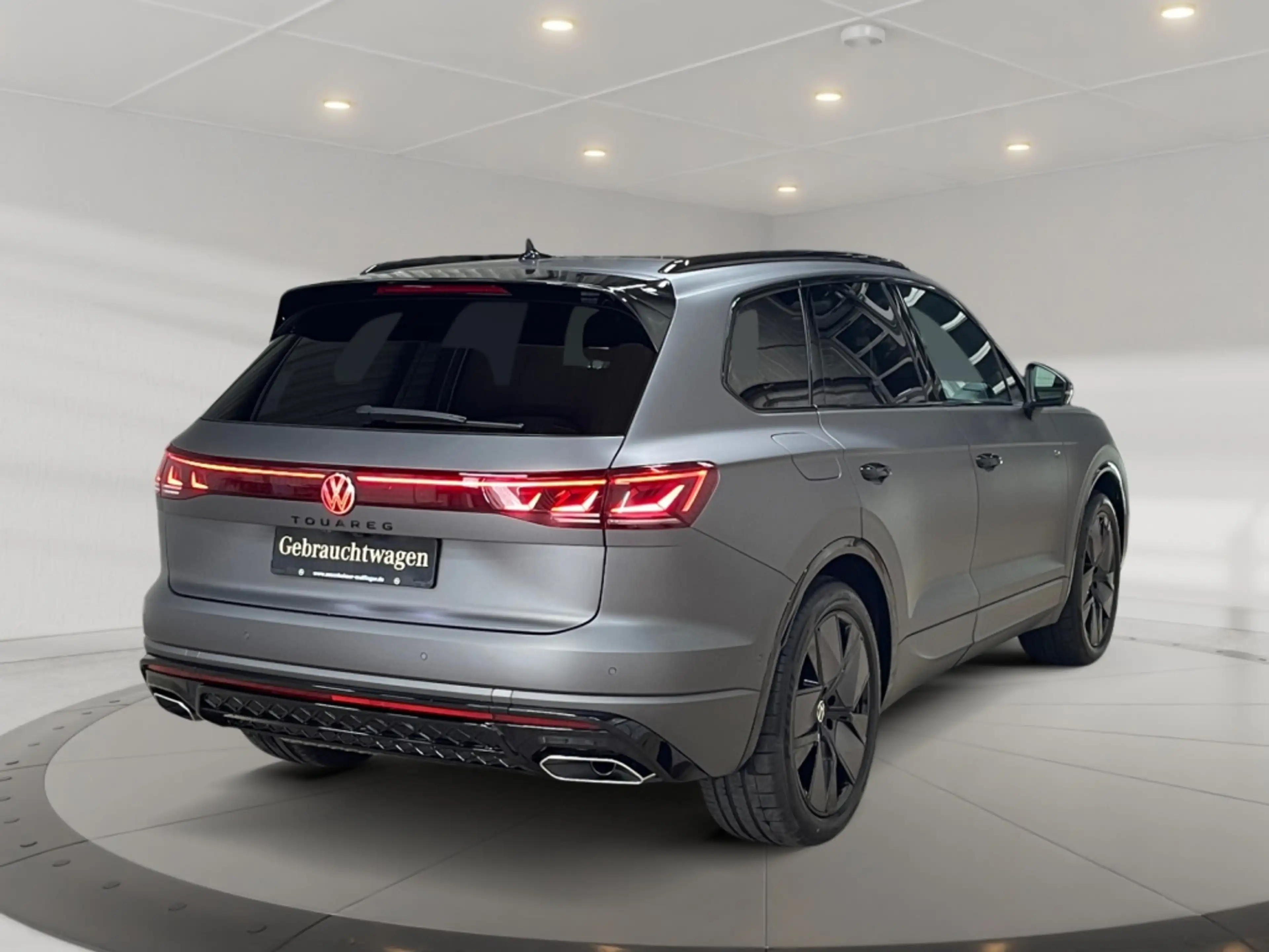 Volkswagen Touareg R-Line 3.0 TDI 4motion Style+Fahrassist — photo 4