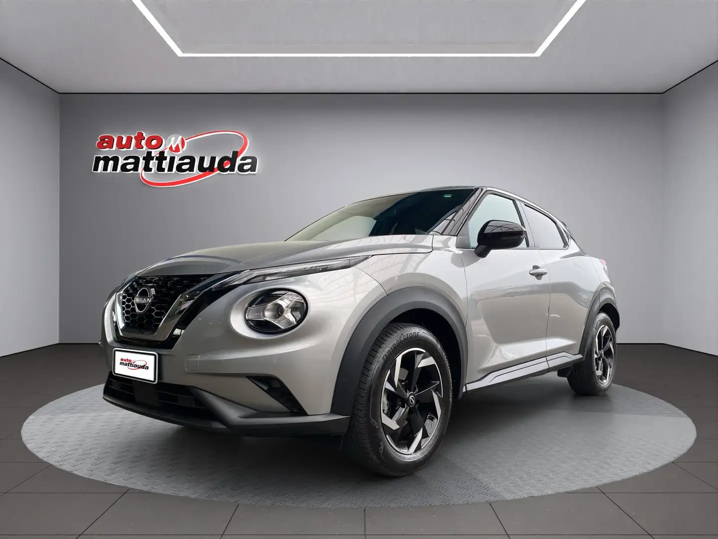 Nissan Juke Juke 1.0 dig-t Acenta 114cv Argento - 1