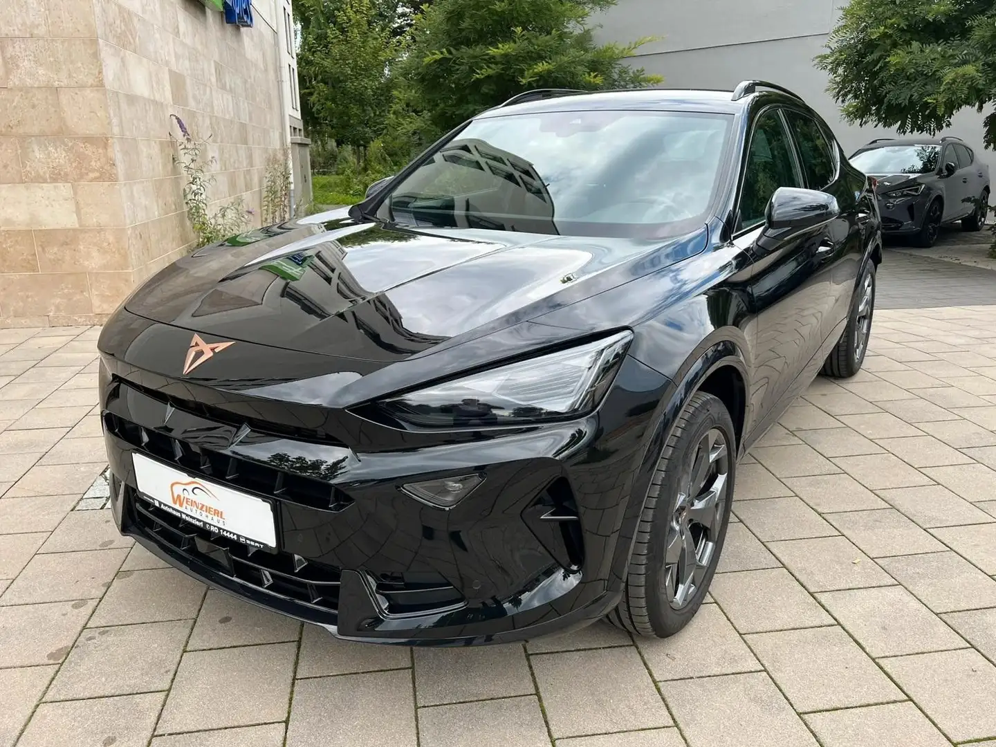 CUPRA Formentor 1.5 TSI 150PS DSG Automatik Schwarz - 1