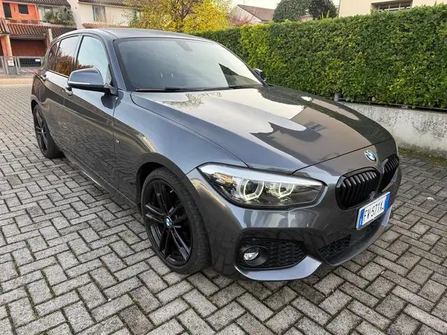 BMW 120 120d Msport Black shadow Book service BMW