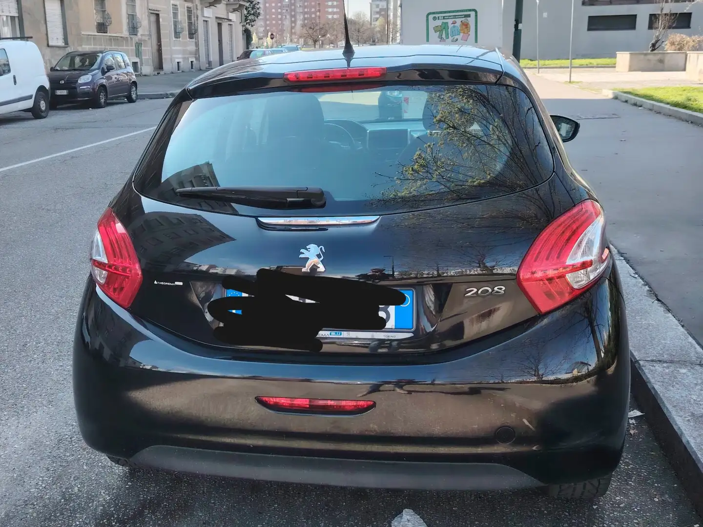 Peugeot 208 208 5p 1.4 vti 16v Active gpl 95cv Czarny - 2