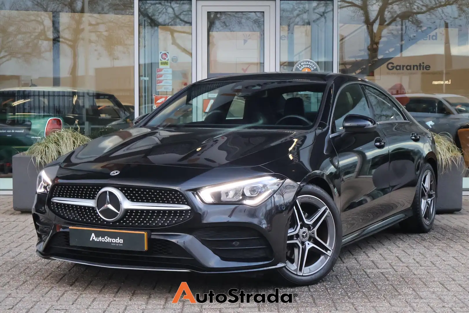 Mercedes-Benz CLA 180 Coupé AMG-Line 136pk | Camera | Cruise | Climate | Noir - 1