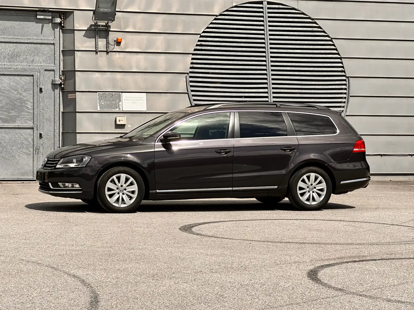 Volkswagen Passat Variant Comfortline BlueMotion / Klima / Benzin / 150 tkm Braun - 2