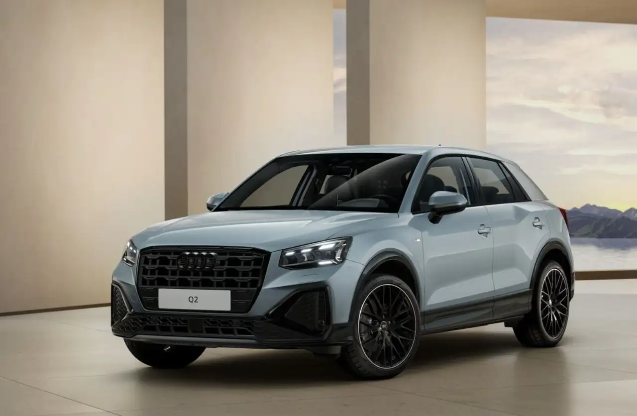 Audi Q2 35 TFSI S tronic Identity Black, миниатюра 2