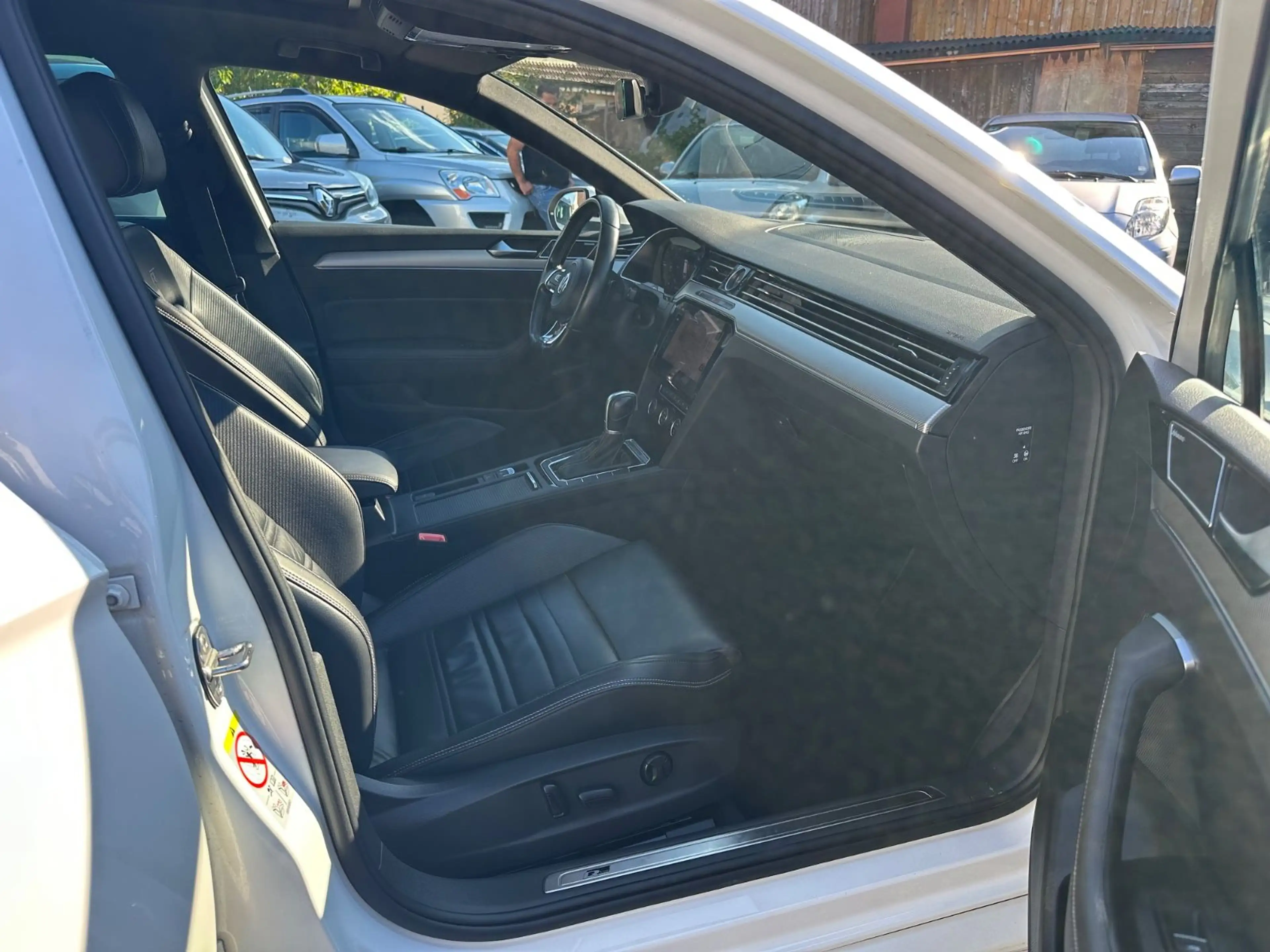 Volkswagen Passat Variant R-Line 4Motion BMT/Start-Stop — photo 13