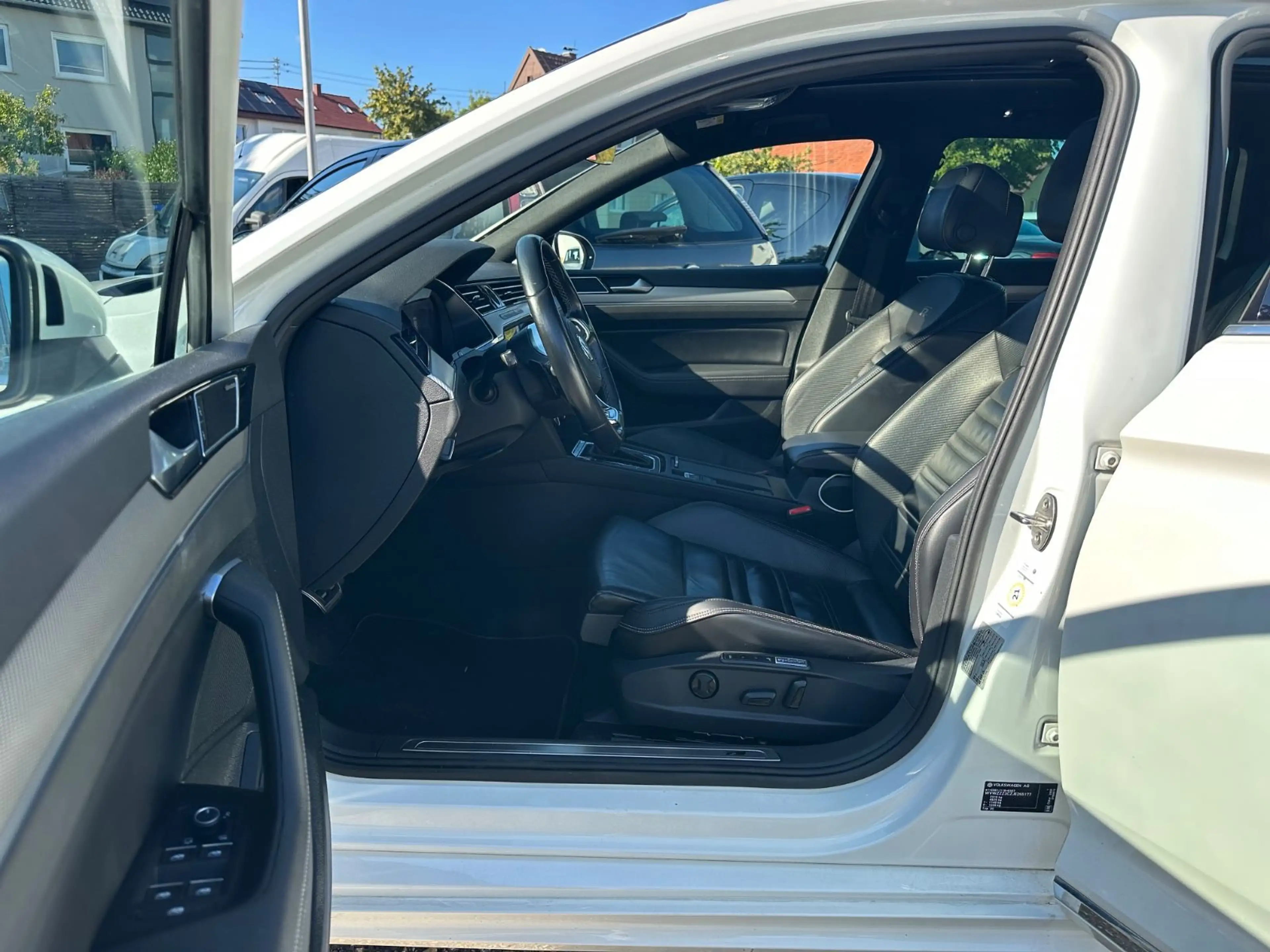 Volkswagen Passat Variant R-Line 4Motion BMT/Start-Stop — photo 4