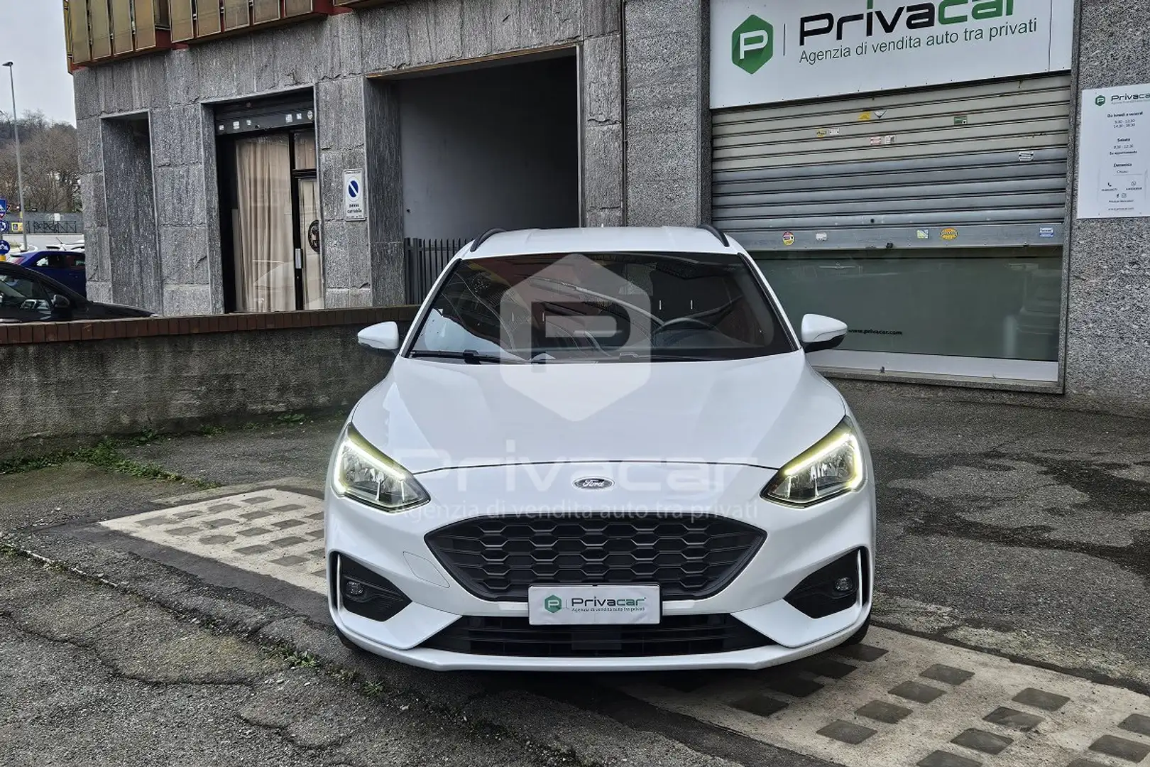 Ford Focus Focus 1.0 EcoBoost 125 CV SW ST-Line Weiß - 2