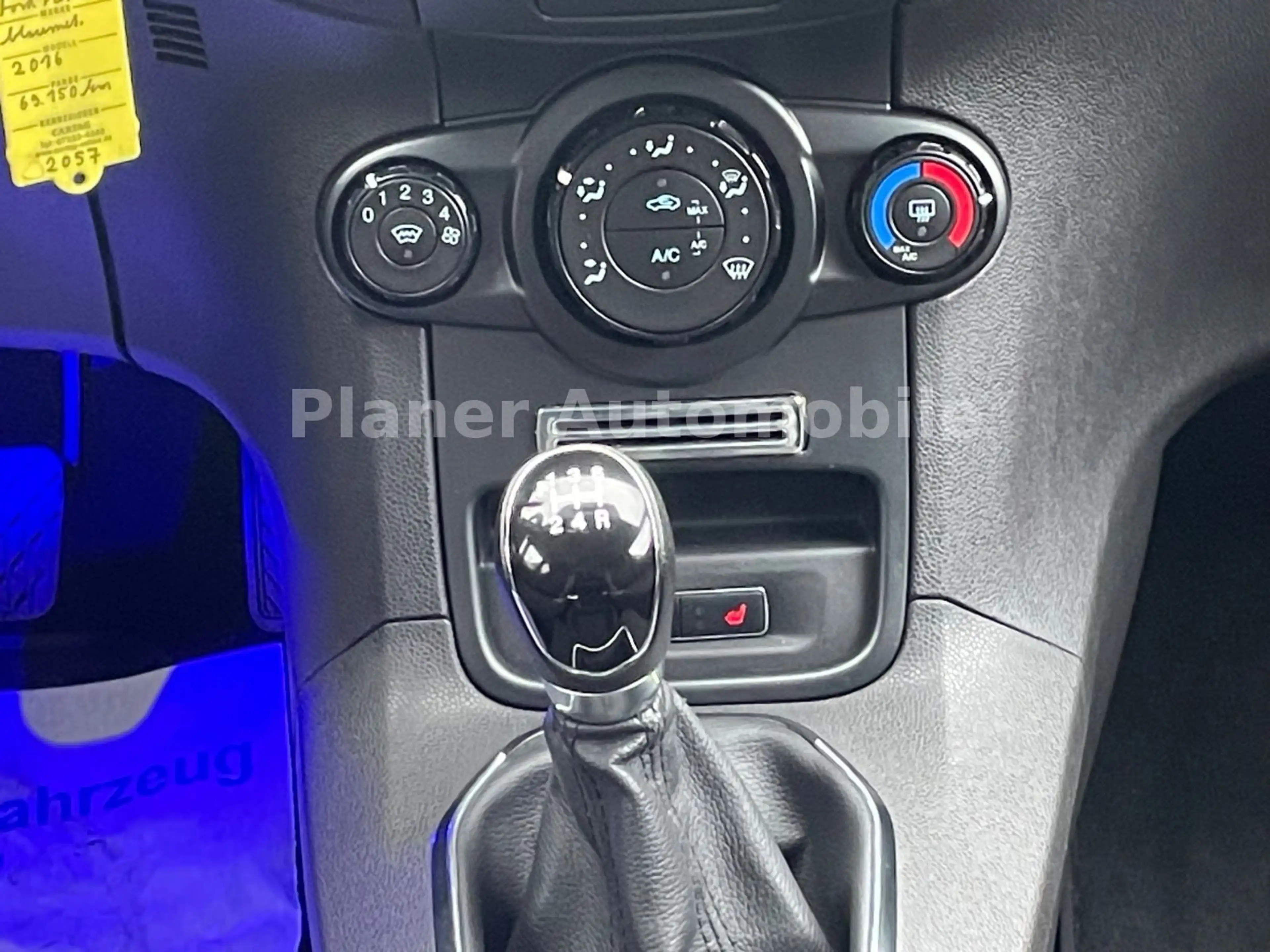 Ford Fiesta Celebration Sitzh. beh. Frontsch. HU neu — photo 14