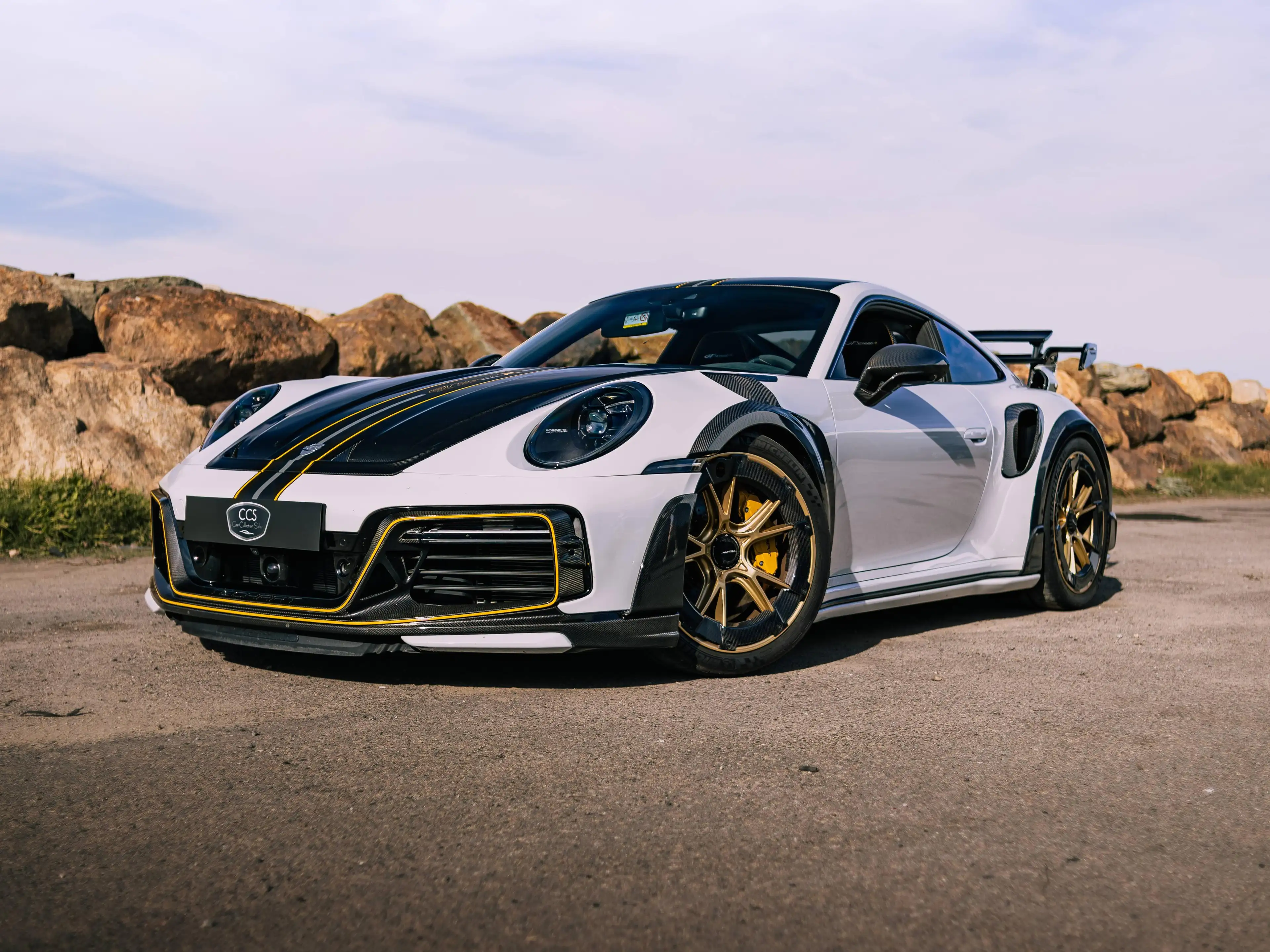 Porsche 992 GT STREET R/ Custom Edition 61/87 800HP/ Like New/ Full Carbon PACK — photo 2