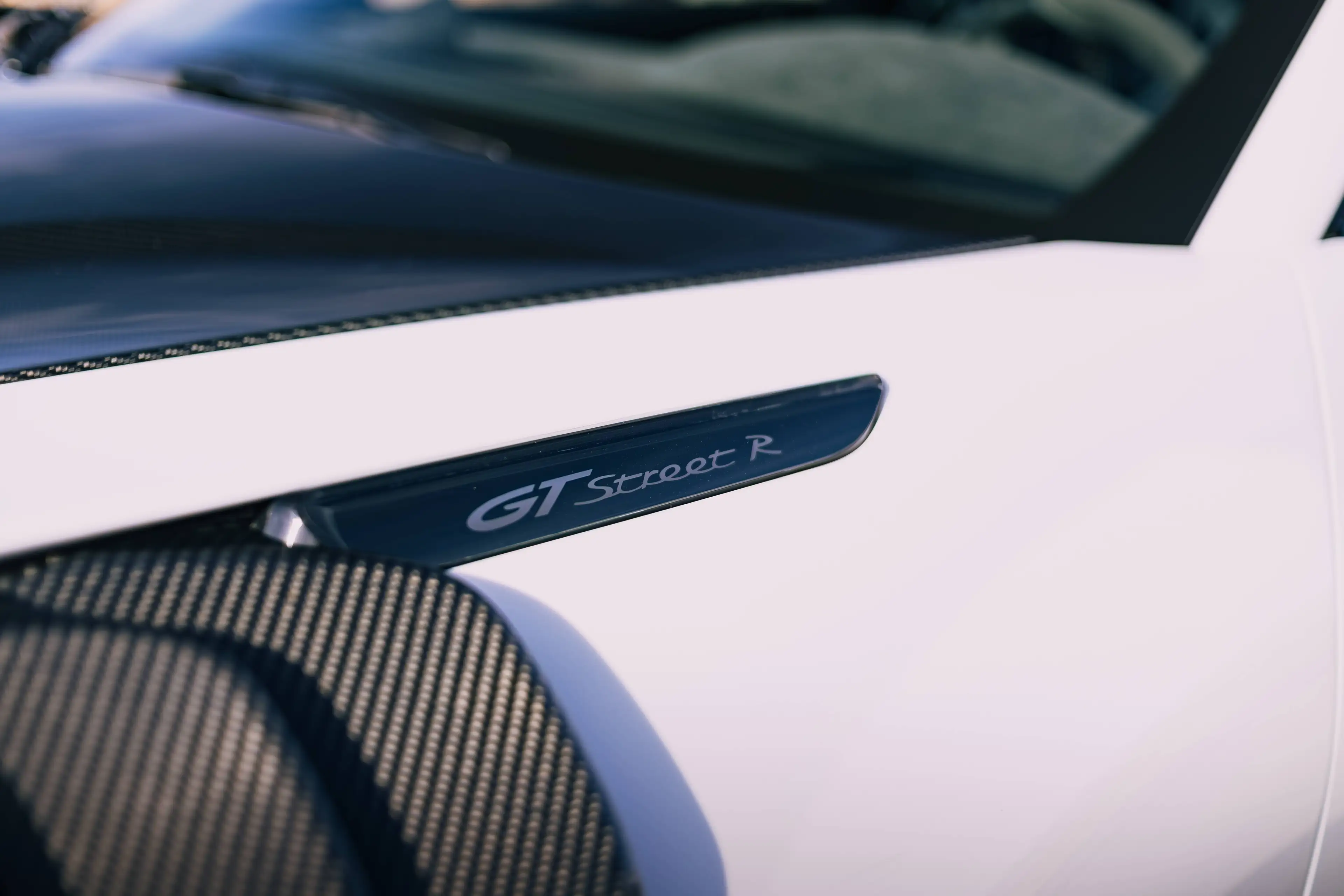 Porsche 992 GT STREET R/ Custom Edition 61/87 800HP/ Like New/ Full Carbon PACK — photo 11