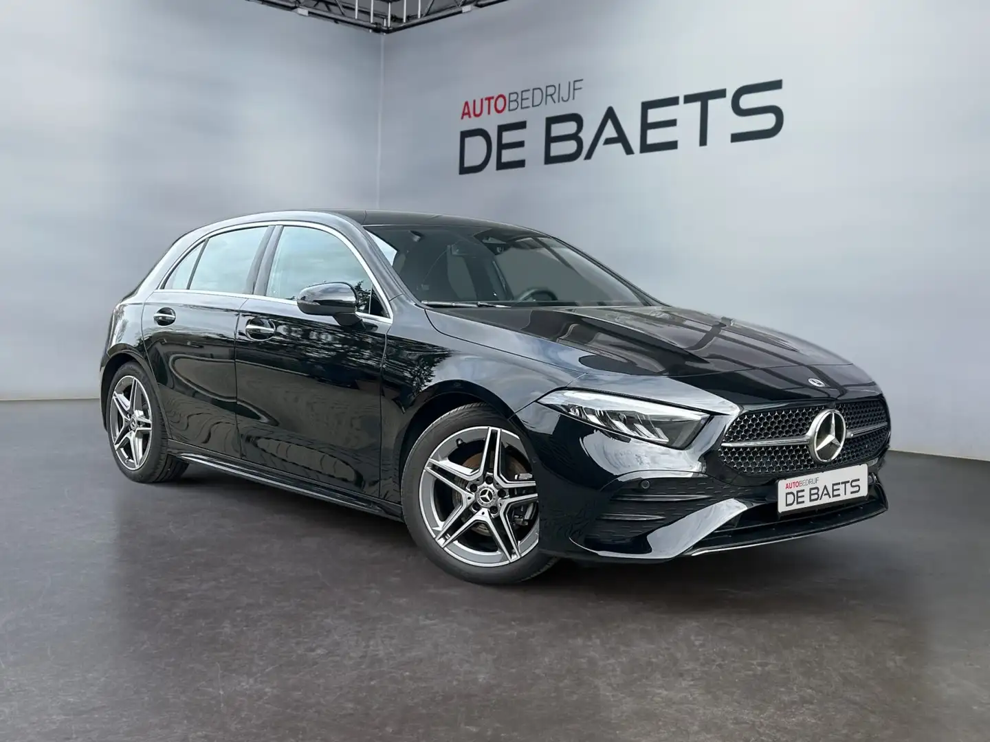 Mercedes-Benz A 200 1.3 B 163PK | HB | 7G-DCT | AMG LINE Zwart - 1