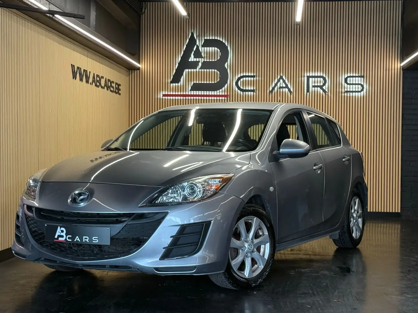 Mazda 3 1.6 CDVi Gris - 1