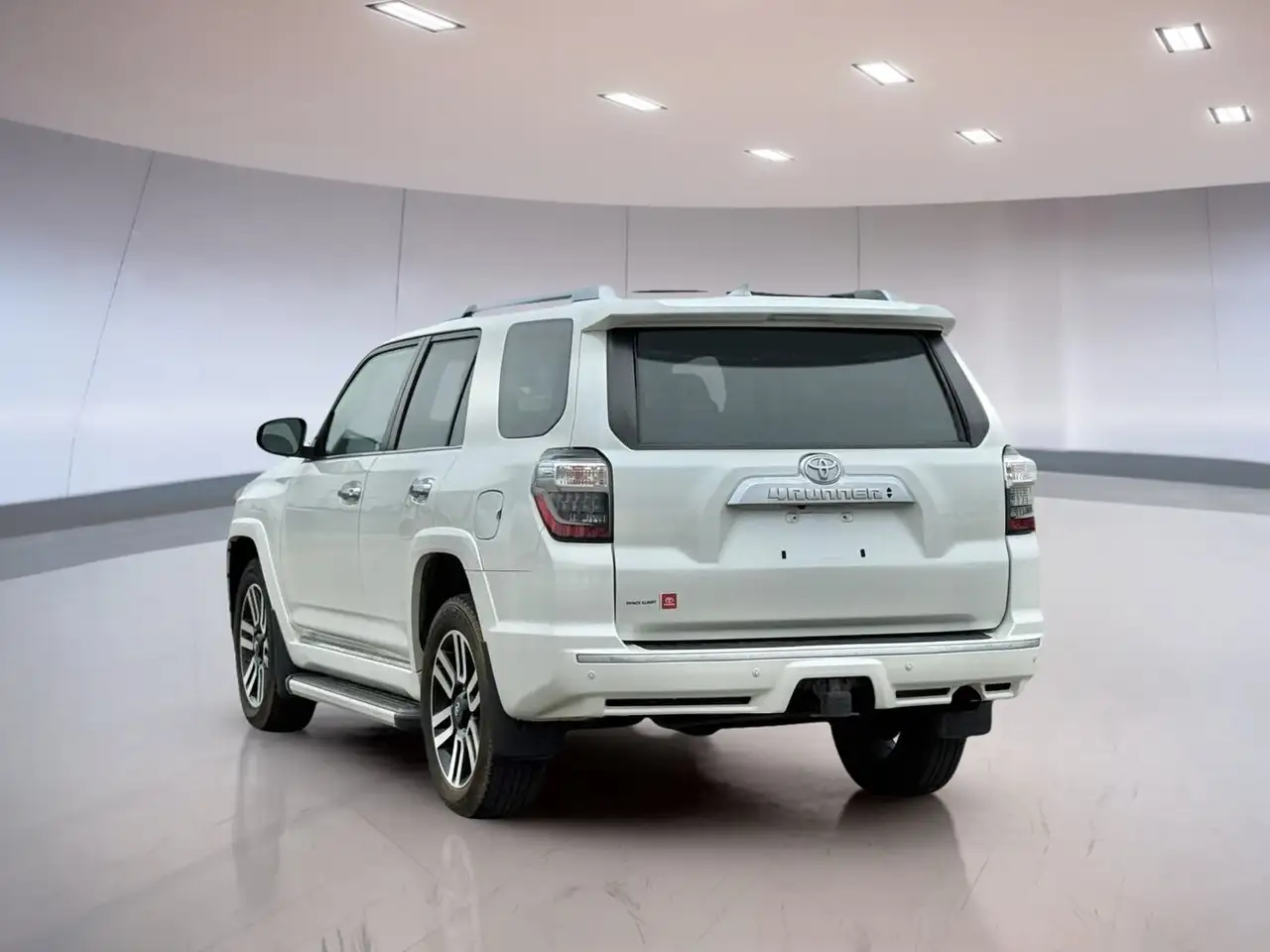 Toyota 4-Runner снимка Toyota 4-Runner