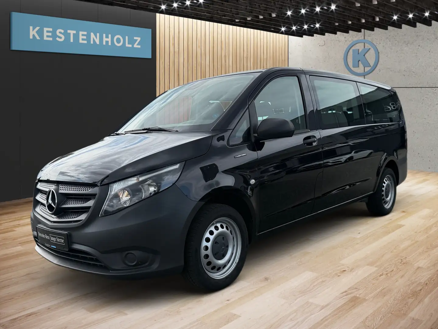 Mercedes-Benz eVito 111 Tourer PRO Extralang *SHZ*KAMERA*SHZ* Noir - 1
