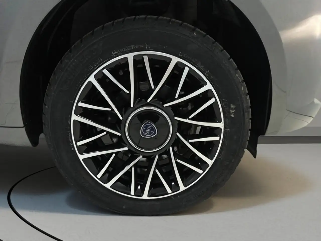 Lancia Ypsilon III 2021 1.0 firefly hybrid Silver Plus s&s 70cv, миниатюра 19