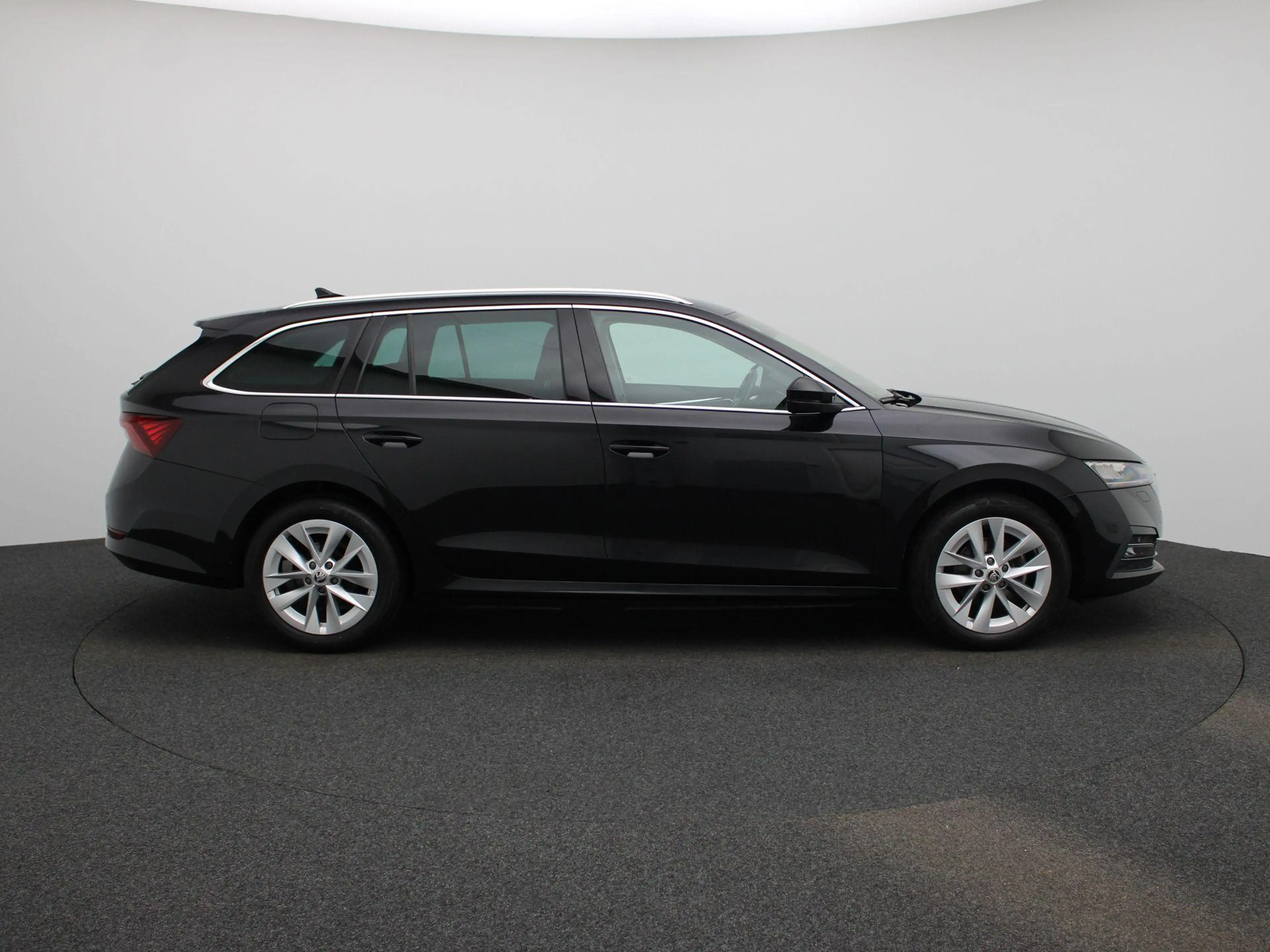 Skoda Octavia Combi 1.5 e-TSI Business Edition Plus | TREKHAAK | — photo 6