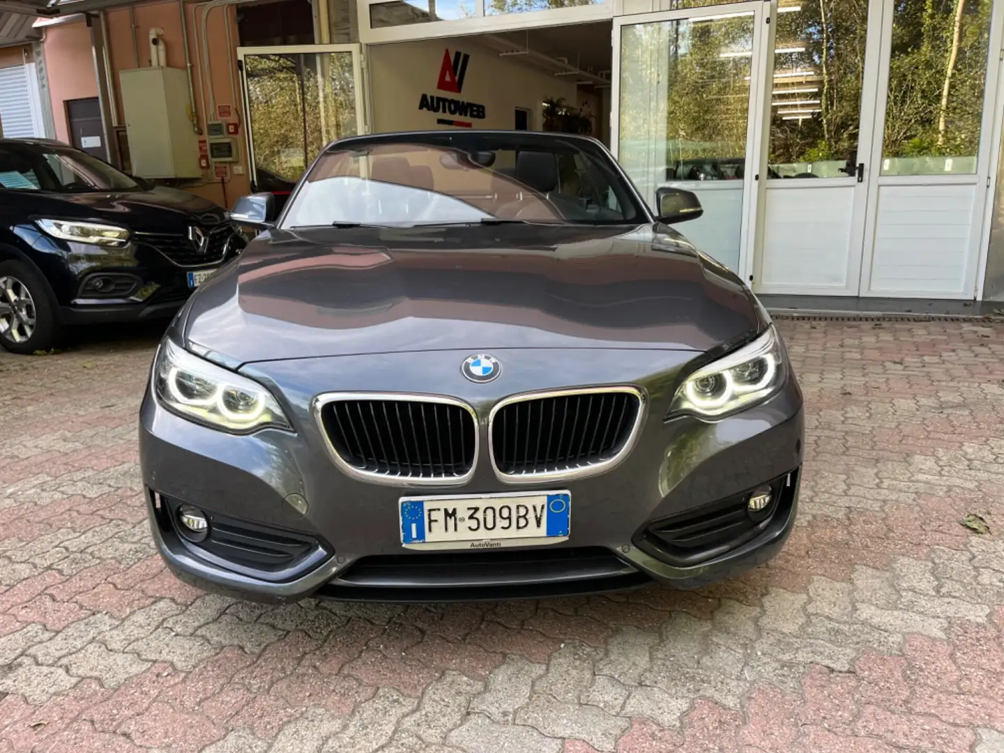 BMW 220 220i Cabrio Luxury aut. Grigio - 2