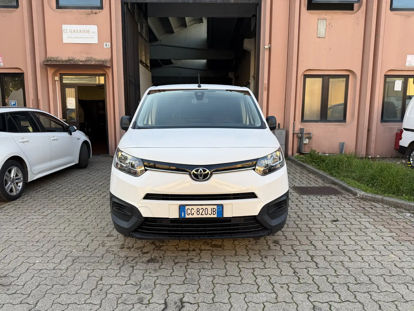 Toyota Proace city 1.5D 100 cv s&s L1 S Active Bianco - 2