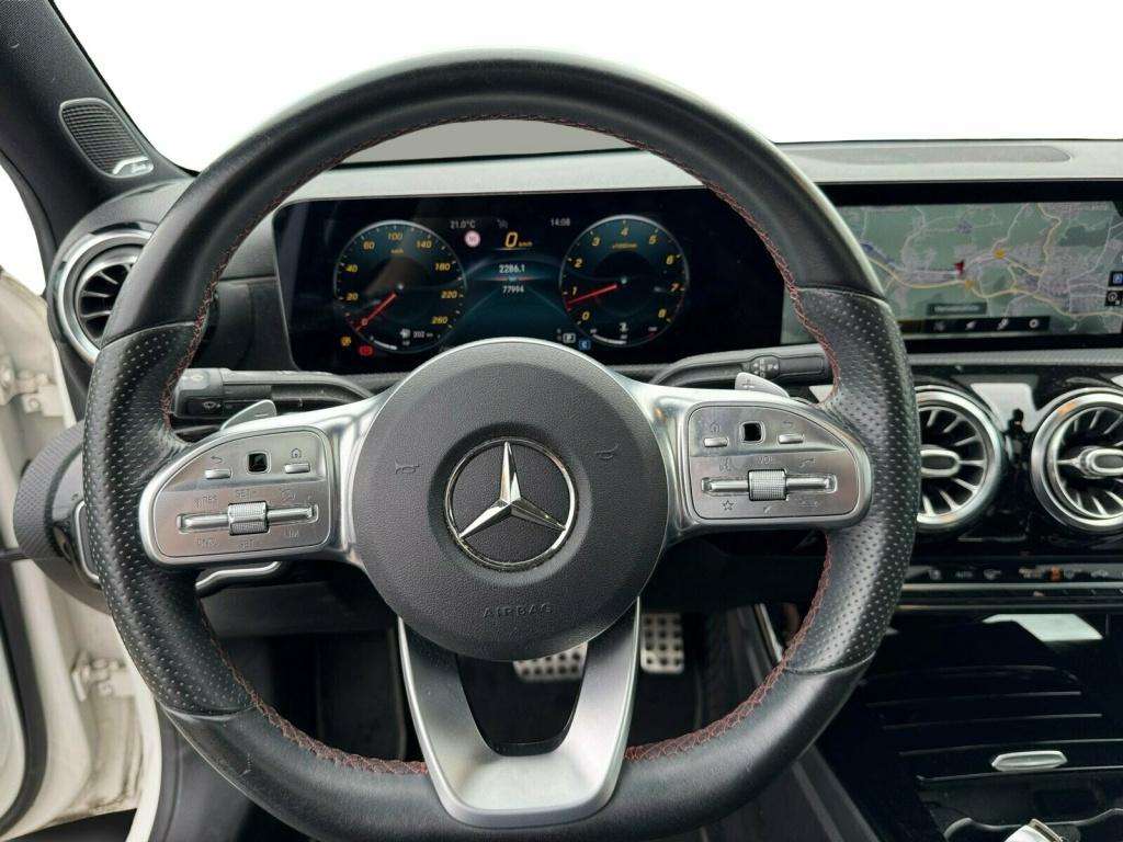 Mercedes-Benz A 220
