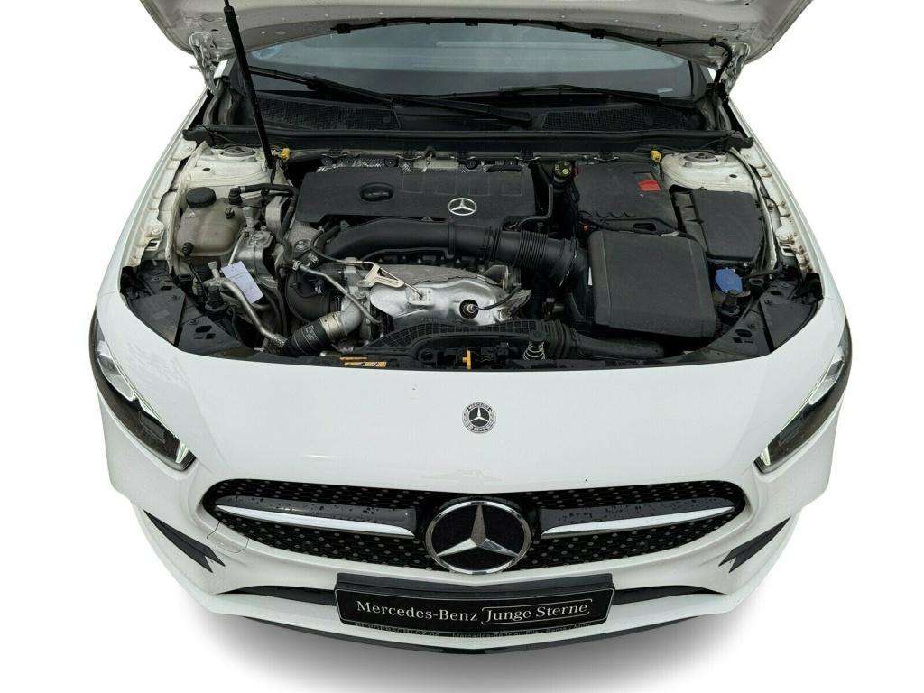 Mercedes-Benz A 220