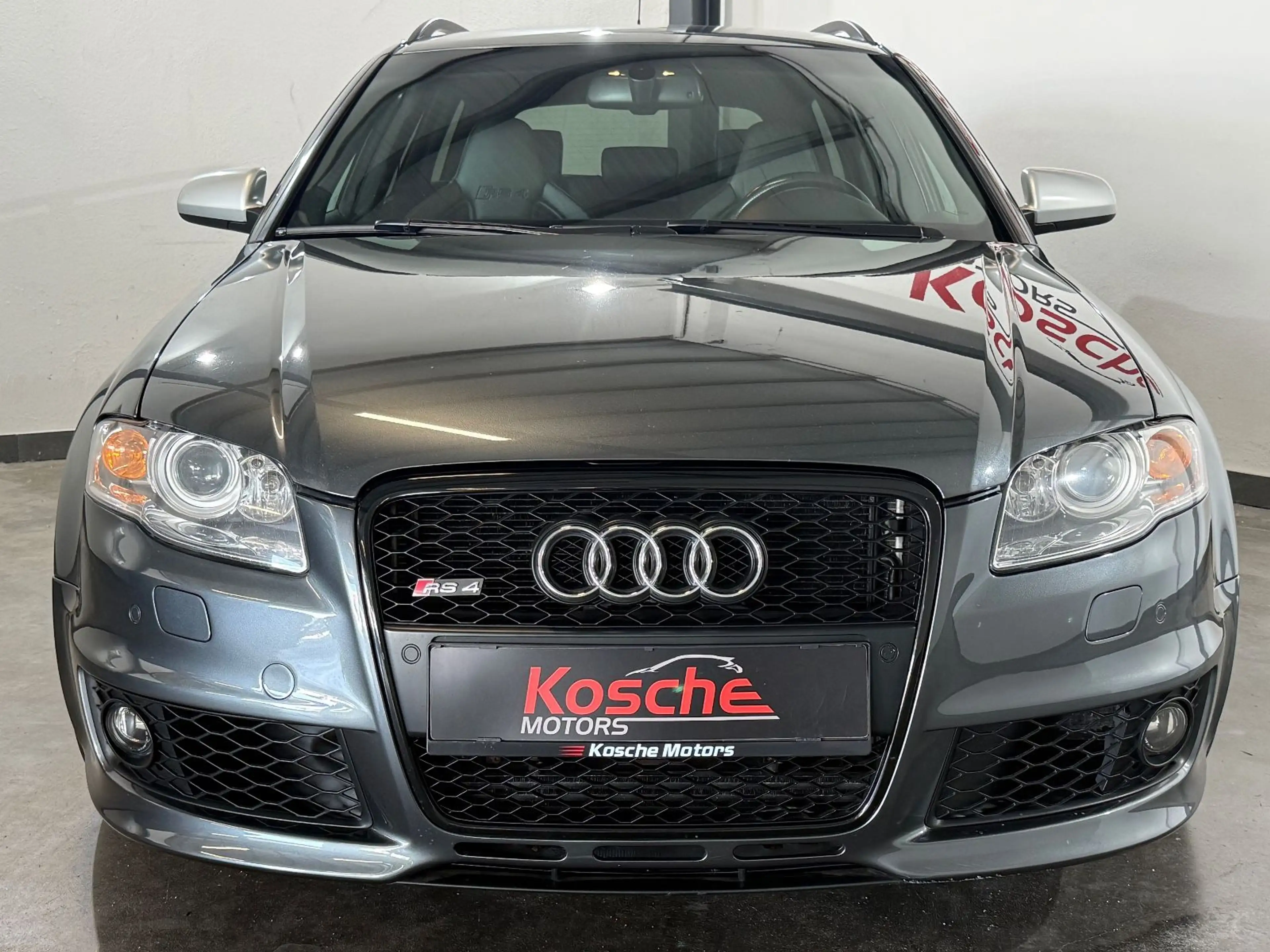 Audi RS4 Avant 4.2 FSI quattro 1.Hand Schalensitze — photo 3