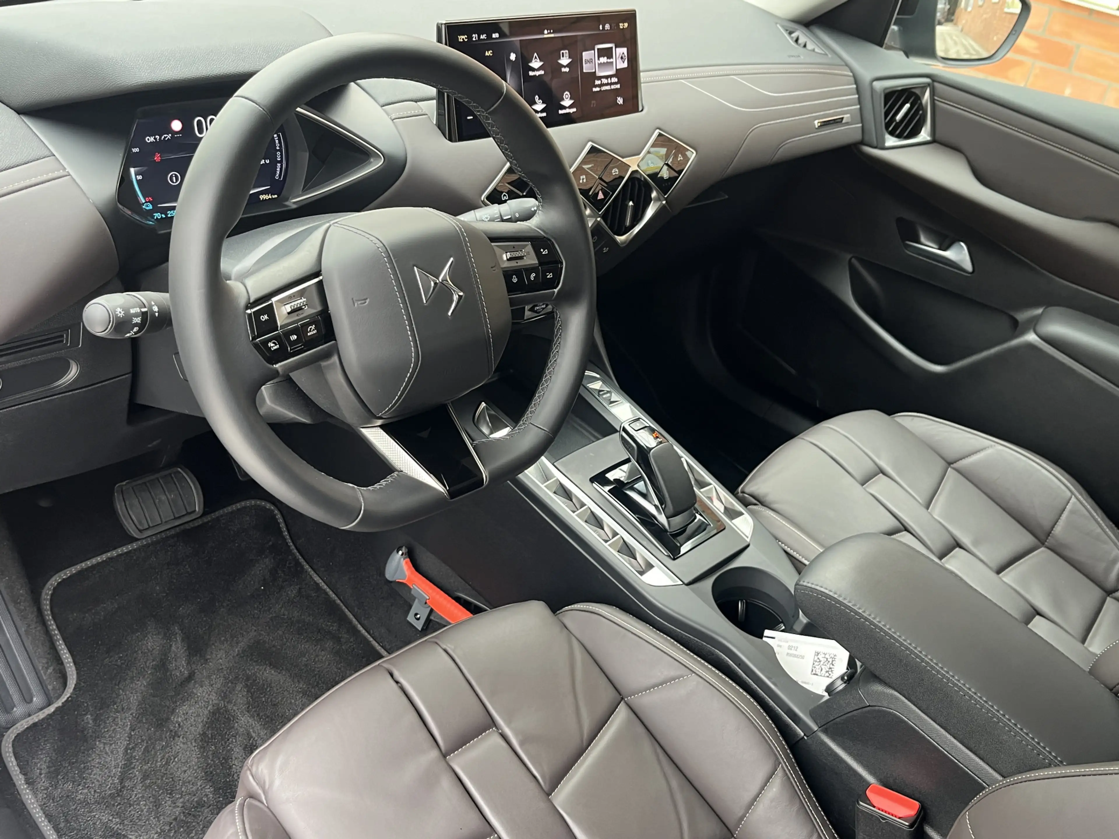 DS Automobiles DS 3 E-Tense Antoine de saint Exupéry 54 kWh | Camera r — photo 4